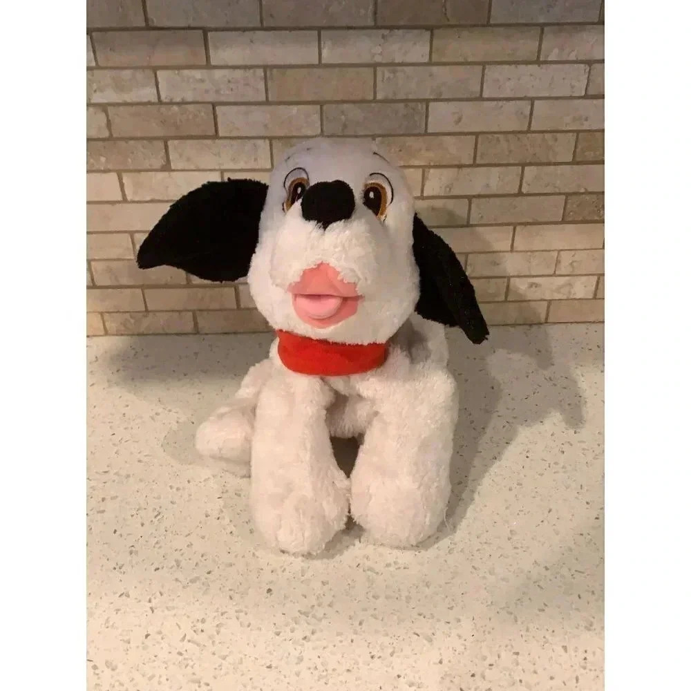 Disney store 101 Dalmatians Lucky Plush‎ b35